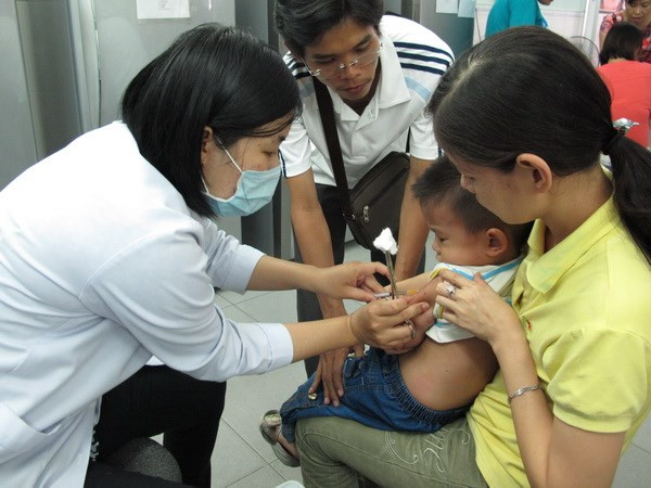 Bộ Y tế phát động “Tuần lễ tiêm chủng” năm 2014 ảnh 1