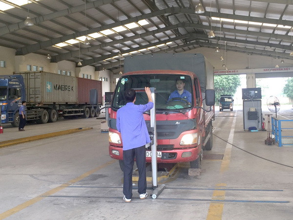 Dừng đăng kiểm đối với ôtô không đáp ứng được mức khí thải ảnh 1