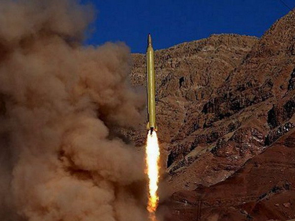 Iran khẳng định quyền sử dụng "vũ khí thông thường" để tự vệ ảnh 1