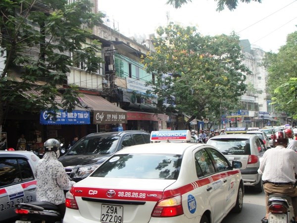 Việc lắp đặt GPS là cần thiết để phục vụ công tác quản lý của doanh nghiệp. (Ảnh: Việt Hùng/Vietnam+) Lắp hộp đen taxi: Hiệp hội xin lùi, Tổng cục bảo lưu lộ trình! ảnh 2