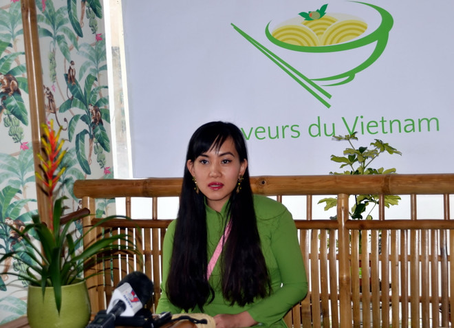 Tấm lòng người Việt - chỗ dựa trên tuyến đầu chống COVID-19 ở Thụy Sĩ ảnh 1