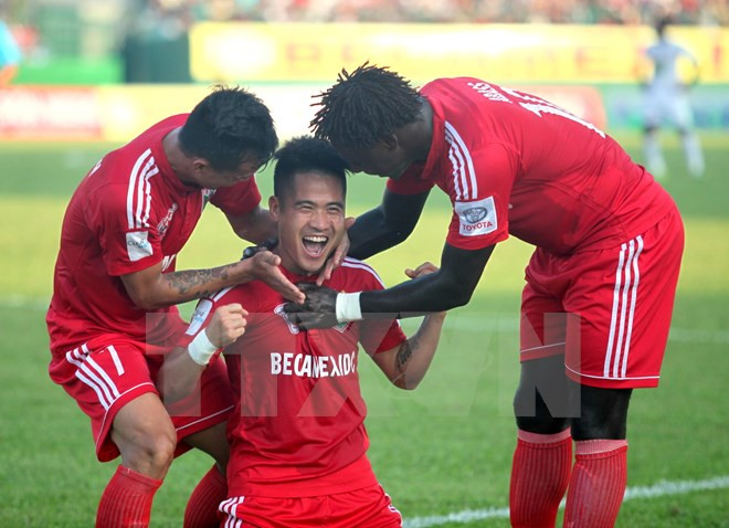 V-League: Bình Dương tiến gần ngôi vô địch, Hải Phòng thua sốc ảnh 1