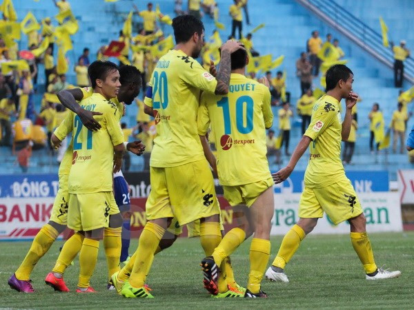 "Lương Dị" toả sáng, Hà Nội T&T trở lại vị trí thứ ba ảnh 1