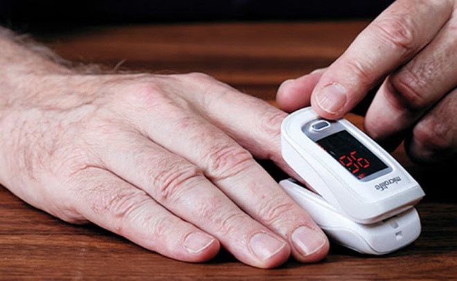 Người dân cần thận trọng khi mua máy thở và máy đo nồng độ oxy SpO2 ảnh 1