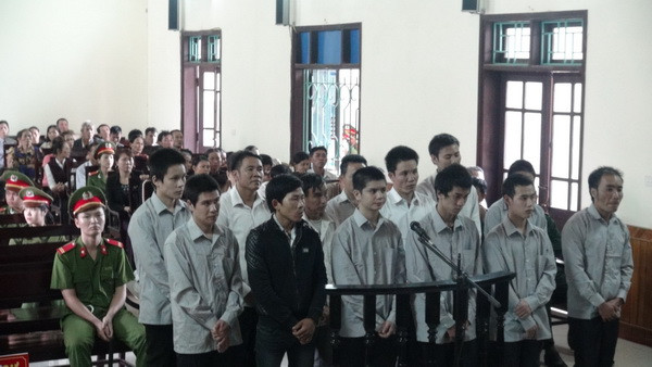 Nghiêm trị 14 bị cáo tham gia gây rối tại Khu kinh tế Vũng Áng ảnh 1