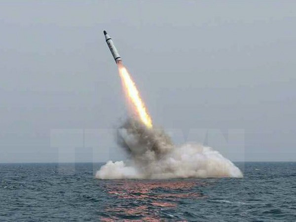 Hàn Quốc: Triều Tiên phóng 3 tên lửa đạn đạo ra biển Nhật Bản ảnh 1