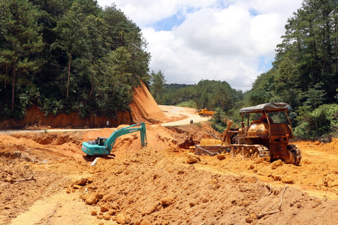 Dự án nâng cấp QL24 đoạn qua tỉnh Kon Tum khó 'về đích' đúng hẹn ảnh 1