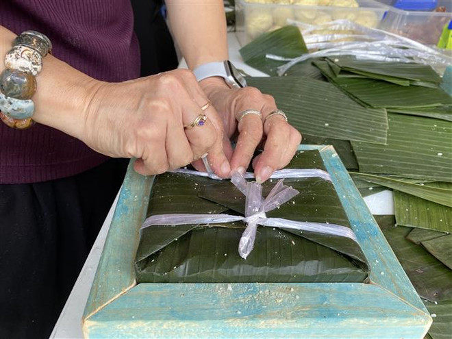 Xuân Quê hương cùng cộng đồng người Việt và bạn bè sở tại ở Mỹ ảnh 1