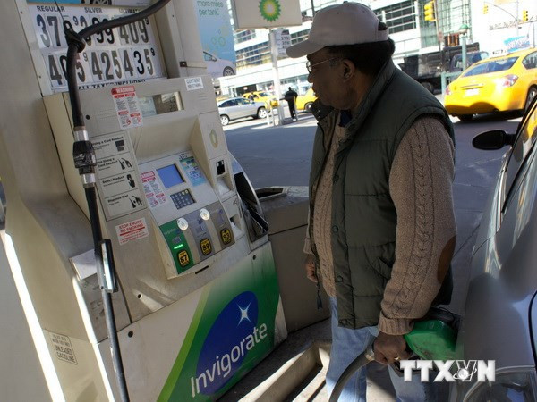 Nhà đầu tư bán ra chốt lời khiến giá dầu thế giới đi xuống ảnh 1