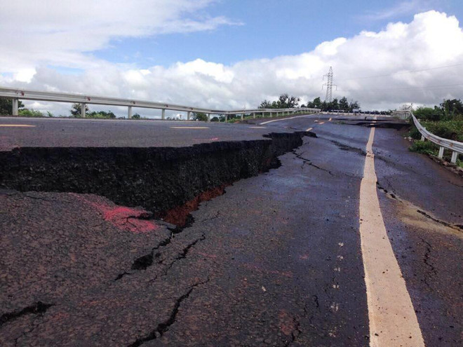 Vụ đường 250 tỷ đồng nứt toác: Xử lý trách nhiệm người đứng đầu ảnh 1