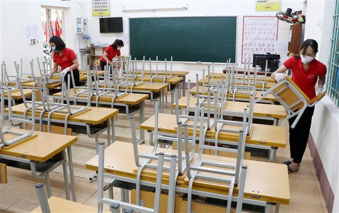 Phú Thọ đón học sinh trở lại, Đồng Tháp nguy cơ quá tải cơ sở điều trị ảnh 1