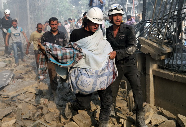 Đánh bom ở miền Trung Syria, gần 70 người thương vong ảnh 1