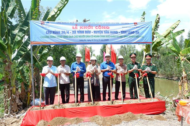 Long An: Công trình cầu dân sinh kỷ niệm 133 năm Ngày sinh Bác Hồ ảnh 1