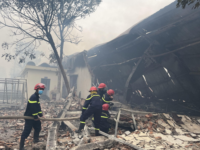 Thanh Hóa: Khống chế đám cháy lớn tại công ty may IVORY ảnh 1