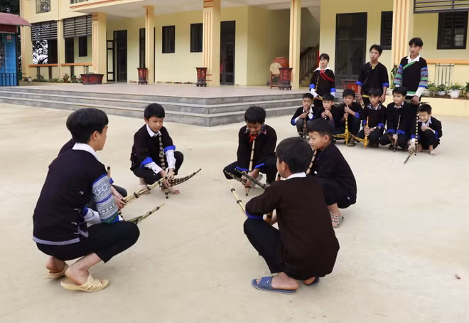 tap-khen-mong-4111.jpg