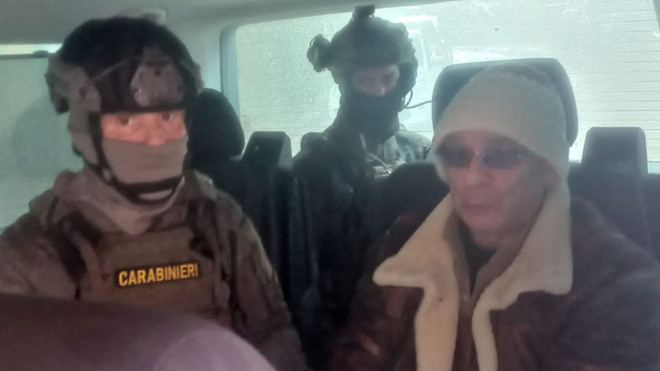 Italy bắt "bố già" Mafia Messina Denaro sau 30 năm truy lùng ảnh 1