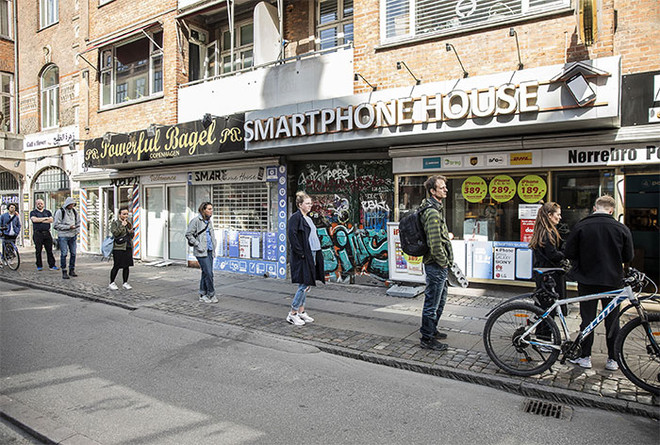 Những bức ảnh 'đánh lừa thị giác' về thực hiện giãn cách xã hội ảnh 2