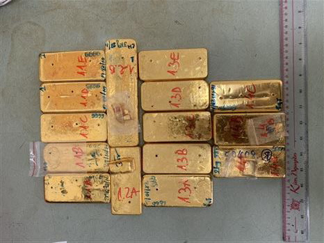 Vụ vận chuyển 51kg vàng 9999 qua An Giang: Thêm 3 đối tượng đầu thú ảnh 1