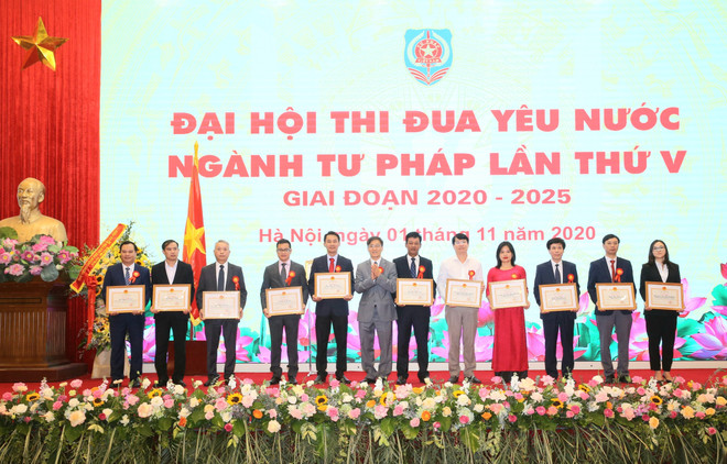 Chủ tịch Quốc hội dự Đại hội thi đua yêu nước ngành Tư pháp ảnh 1