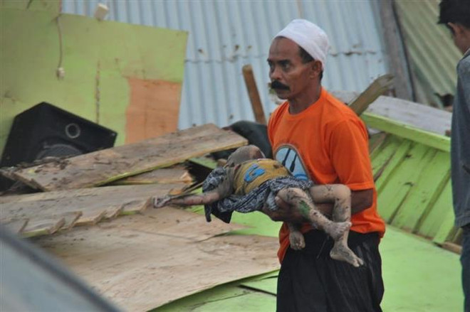 Nỗ lực cứu hộ sau động đất, sóng thần tại Indonesia gặp nhiều trở ngại ảnh 1