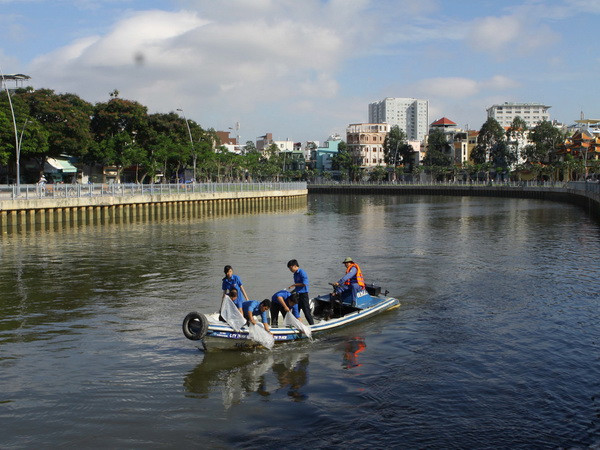 TP.HCM: Không đánh đổi môi trường lấy tăng trưởng kinh tế ảnh 1
