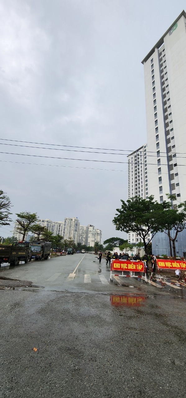 Tòa nhà nơi thực hiện diễn tập. TP.HCM: Xử lý nghiêm cá nhân tung hoang tin về hoạt động diễn tập ảnh 2