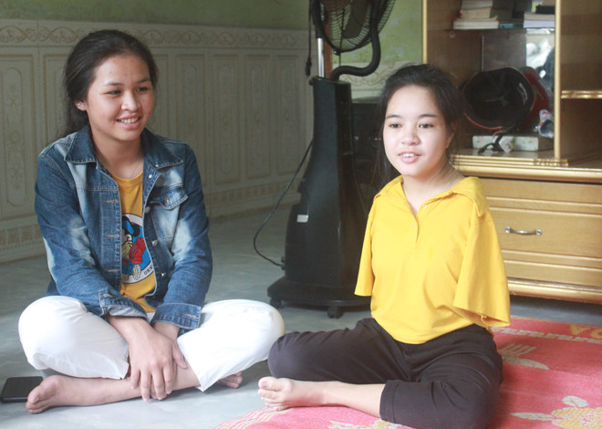 Y Julie - Cô gái khuyết tật 2 tay bẩm sinh bước chân vào đại học ảnh 1