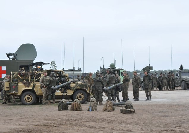 Binh sỹ NATO tại căn cứ quân sự Zagan, Ba Lan. (Nguồn: TTXVN phát) NATO bắt đầu cuộc diễn tập "Compact Eagle 2016" tại Ba Lan ảnh 1
