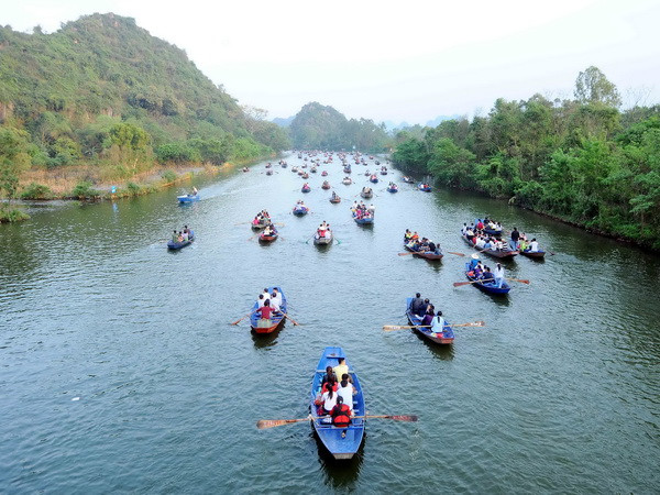 Cả nước nắng đẹp trong ngày làm việc đầu tiên sau kỳ nghỉ Tết ảnh 1
