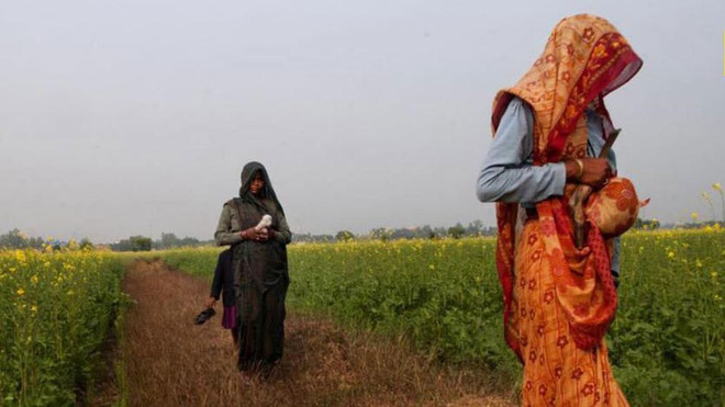 Hai chị em ở Ấn Độ bị cưỡng bức chỉ vì có anh trai ngoại tình ảnh 1