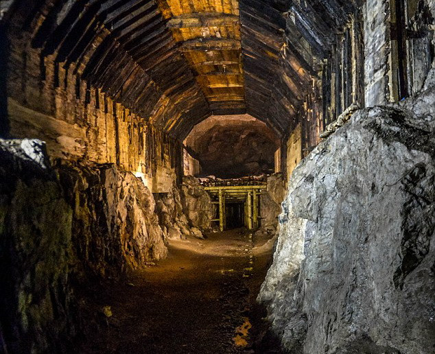 Tìm thấy con tàu chở đầy vàng từ thời phátxít Đức ở Ba Lan ảnh 2