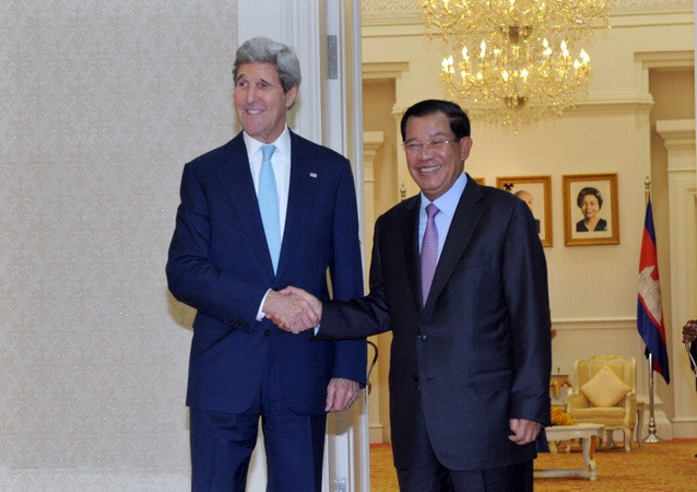 Thủ tướng Campuchia và Ngoại trưởng Mỹ thảo luận về Biển Đông ảnh 1