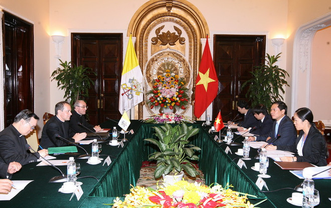 Cuộc họp vòng 5 Nhóm công tác hỗn hợp Việt Nam-Vatican. (Ảnh: Thống Nhất/TTXVN) Chủ tịch nước sẽ thăm Italy, Vatican và Madagascar từ 21-27/11 ảnh 2