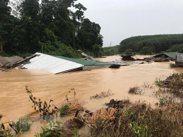 Từ đêm 13/8, hoàn lưu áp thấp gây mưa lớn ở Bắc Bộ và Bắc Trung Bộ ảnh 1