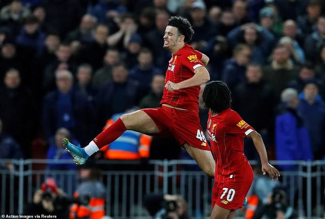 FA Cup: Liverpool thẳng tiến, thầy trò HLV Mourinho gây thất vọng ảnh 1