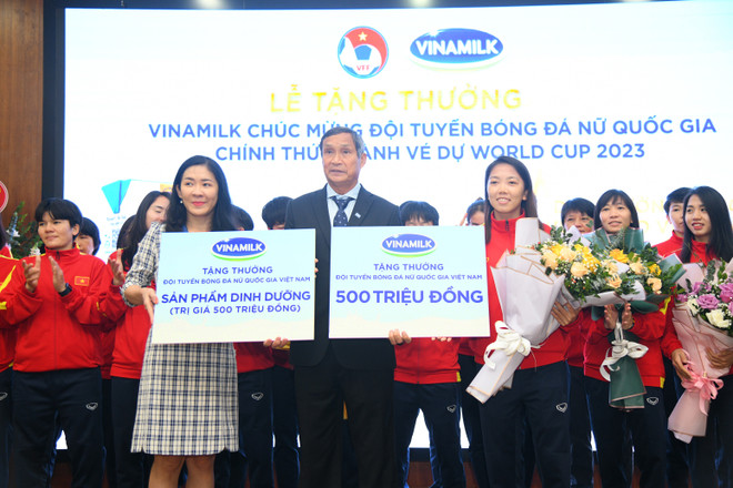 Vinamilk thưởng 1 tỷ đồng mừng kỳ tích lịch sử của Tuyển Nữ Việt Nam ảnh 1