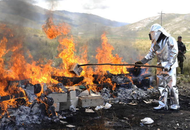 Hải quan Pháp thu giữ hơn 2 tấn cocaine trên vùng biển Caribe ảnh 1