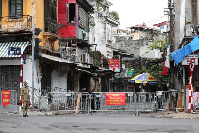 Hà Nội: 214 tiểu thương chợ Ngọc Hà âm tính lần 1 với SARS-CoV-2 ảnh 1