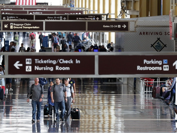 Mỹ tiếp tục từ chối tiếp nhận công dân các nước Hồi giáo ảnh 1