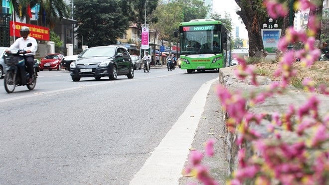 Hà Nội: Dừng triển khai tuyến buýt nhanh BRT 02 Kim Mã-Hòa Lạc ảnh 1