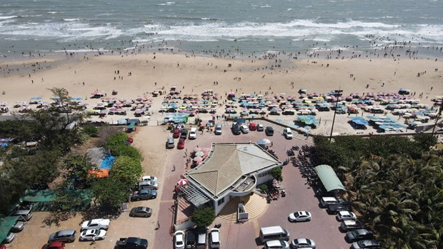 Du lịch nghỉ lễ tạo đà đón đầu mùa cao điểm khách quốc tế ảnh 2