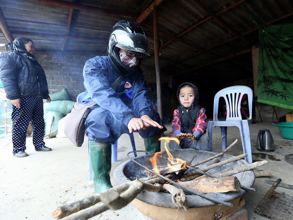 Bắc Bộ hết mưa, trời rét, Trung Bộ có mưa to và dông ảnh 1