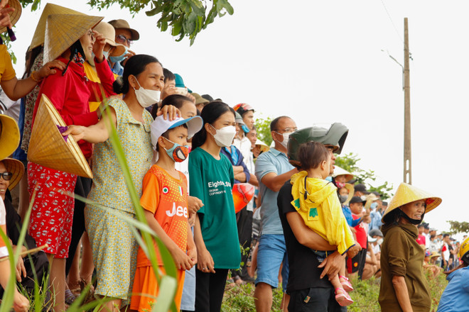 Đua thuyền truyền thống Lệ Thủy - Không chỉ đơn giản là một lễ hội ảnh 4