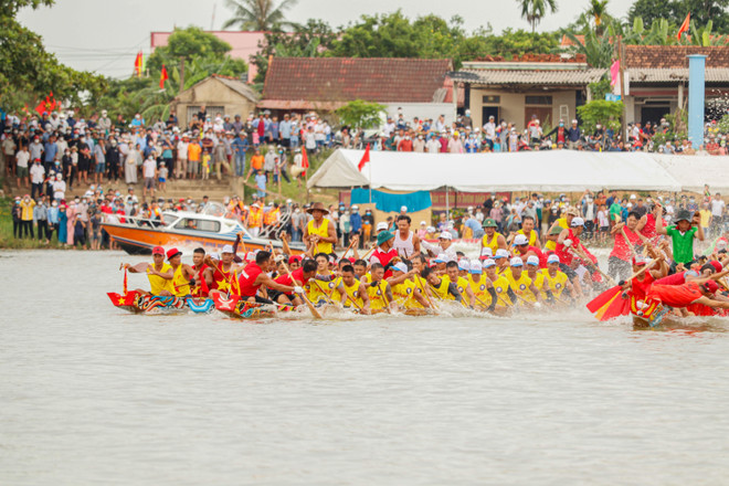 Đua thuyền truyền thống Lệ Thủy - Không chỉ đơn giản là một lễ hội ảnh 2