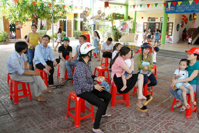 Hơn 1.200 trẻ ở Hà Tĩnh chưa được đến trường vì thiếu lớp, thiếu thầy ảnh 1