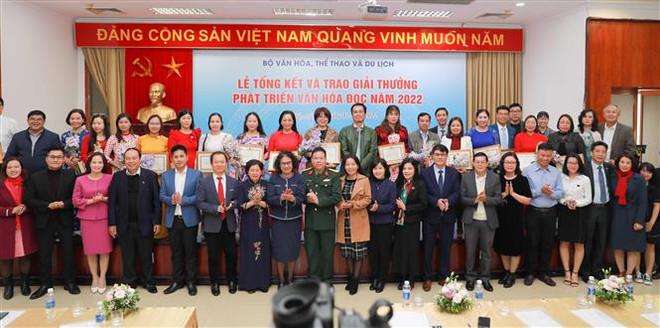 25 giải thưởng tôn vinh tập thể, cá nhân phát triển văn hóa đọc 2022 ảnh 1