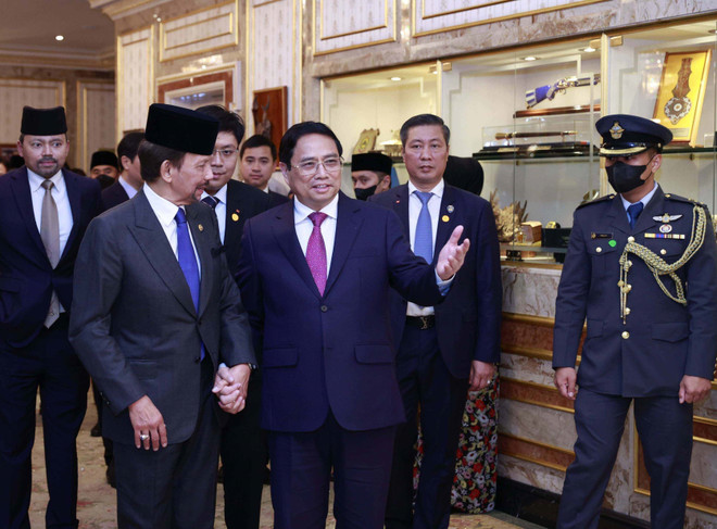 Thủ tướng Phạm Minh Chính hội đàm với Quốc vương Hassanal Bolkiah ảnh 1