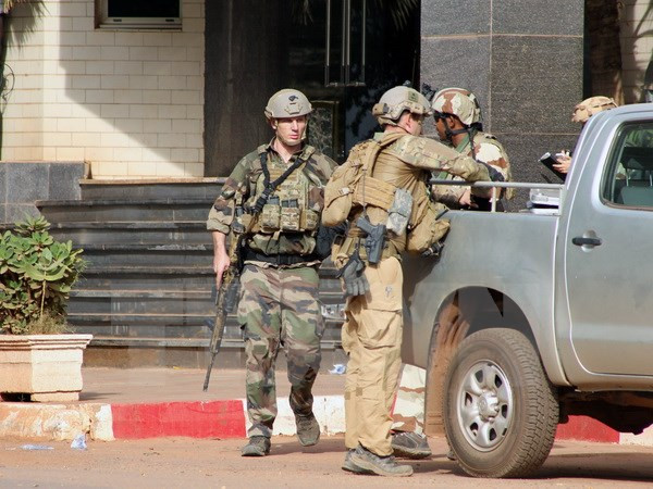 Mali bắt 21 đối tượng sau vụ tấn công phái bộ quân sự của EU ảnh 1