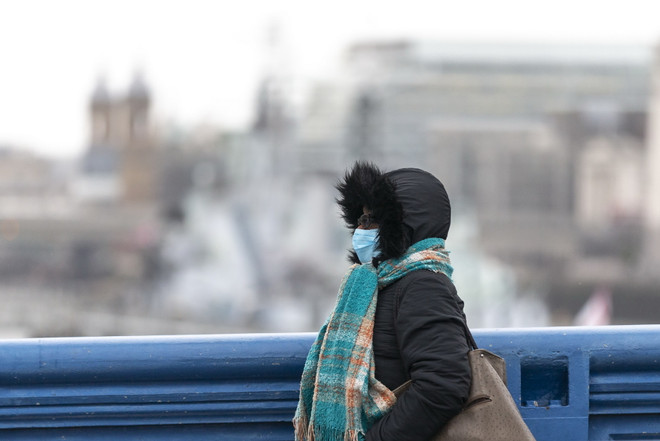 Số ca nhập viện tại Pháp tăng, Anh giúp các nước xác định các biến thể ảnh 1