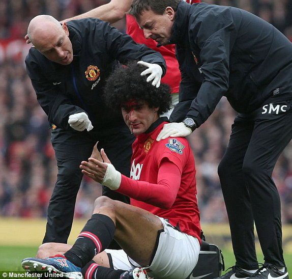 Nhìn lại trận Liverpool đè bẹp M.U ở Old Trafford qua ảnh ảnh 6